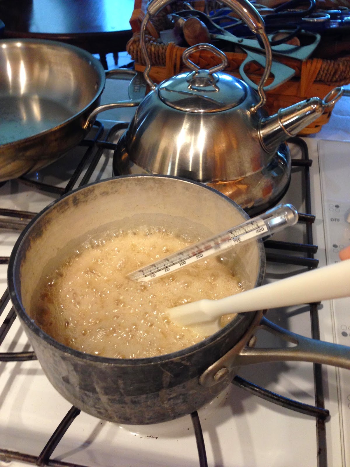 100HappyDays The science of peanut brittle